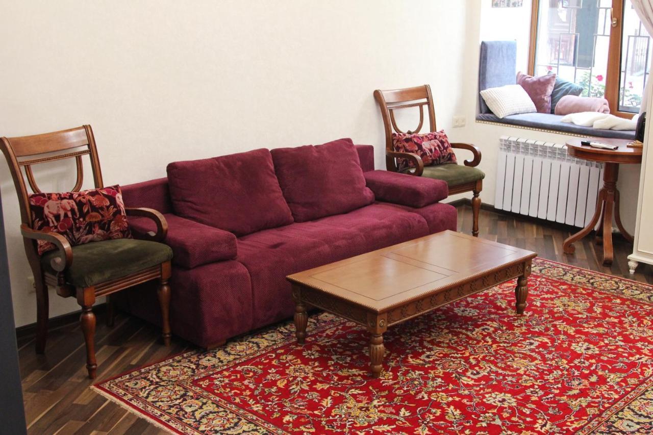 Затишні Апартаменти, Вулиця Дерибасівська, 13 Odessa Ngoại thất bức ảnh
